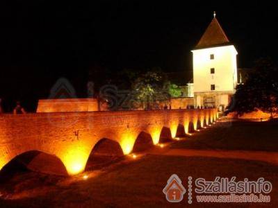 Azúr-Ház Sky Terrace Apartman (Nyugat-Dunántúl > Vas megye > Sárvár)