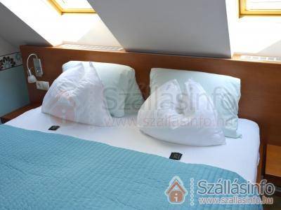 Azúr-Ház Sky Terrace Apartman (Nyugat-Dunántúl > Vas megye > Sárvár)