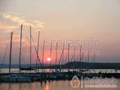 Balatonfői Yacht Club Hotel (Közép-Dunántúl > Veszprém megye > Balatonkenese)