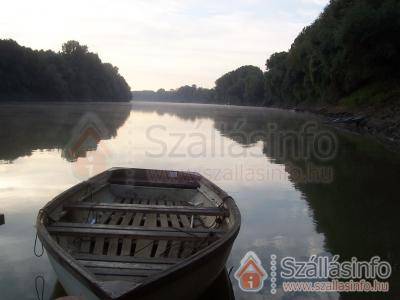 Gyula-tanya Vendégház (Dél-Alföld > Csongrád megye > Csongrád)