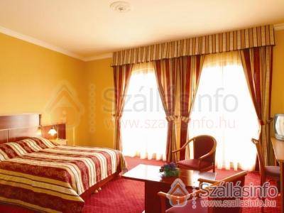 Hotel Laroba**** (Közép-Dunántúl > Veszprém megye > Alsóörs)