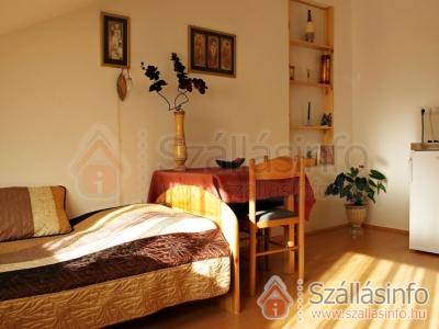 Hungária Apartmanház (Dél-Dunántúl > Baranya megye > Pécs)