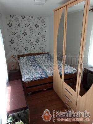 Karos Centrál Apartmanház  (Nyugat-Dunántúl > Zala megye > Zalakaros)