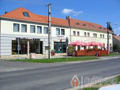 Rábensteiner Apartman Panzió (Nyugat-Dunántúl > Győr-Moson-Sopron megye > Fertőd)