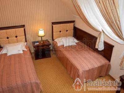 Villa Hotel**** (Észak-Alföld > Hajdú-Bihar megye > Debrecen)