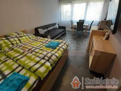 Vízparti gyermekbarát teljesen felújított Apartman (Dél-Dunántúl > Somogy megye > Balatonfenyves)