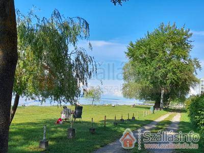 Süllő utcai vízparti apartman Fonyód (Dél-Dunántúl > Somogy megye > Fonyód)